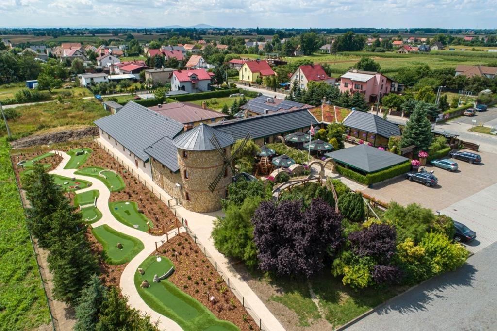 Karczma Michelle Hotel Jankowice  Bagian luar foto