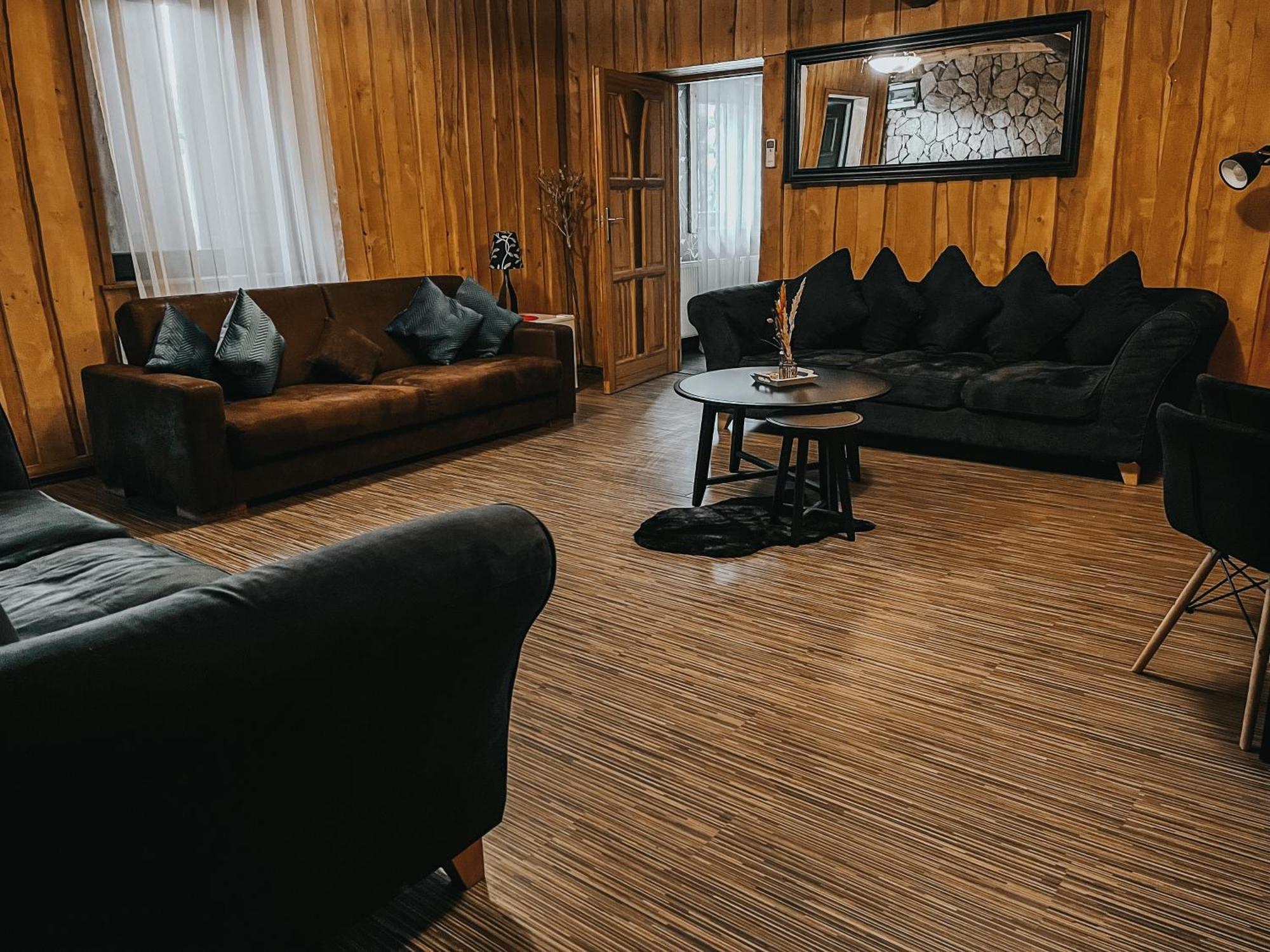 Karczma Michelle Hotel Jankowice  Bagian luar foto