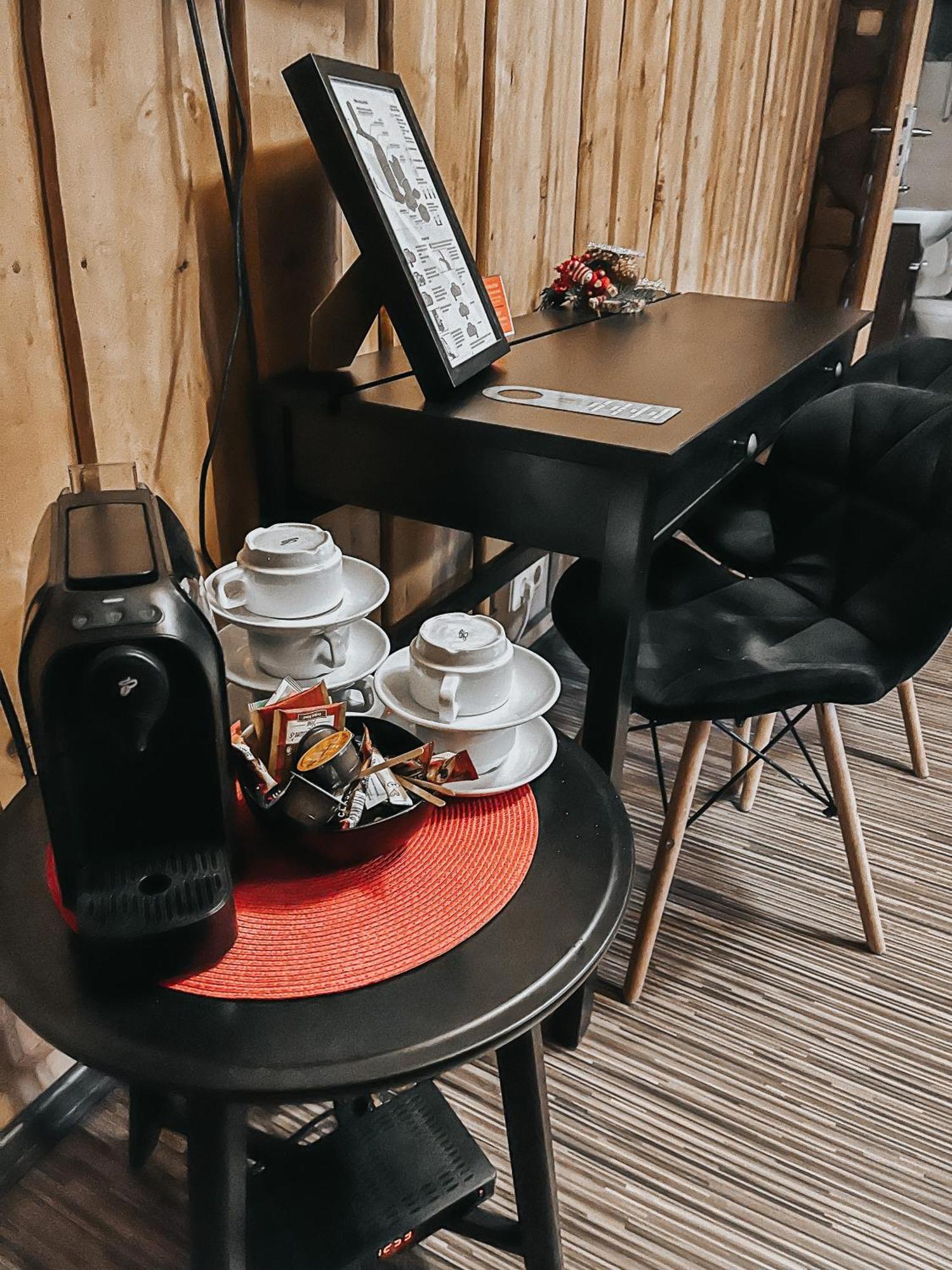 Karczma Michelle Hotel Jankowice  Bagian luar foto